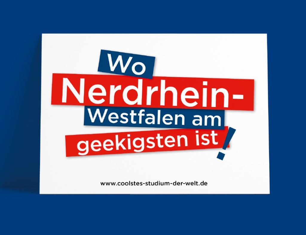 Postkarte auf dunkelblauen Hintergrund mit dem Recruiting Spruch der Technischen Hochschule Georg Agricola mit dem Spruch: Wo Nerdrhein-Westfalen am geekigsten ist!